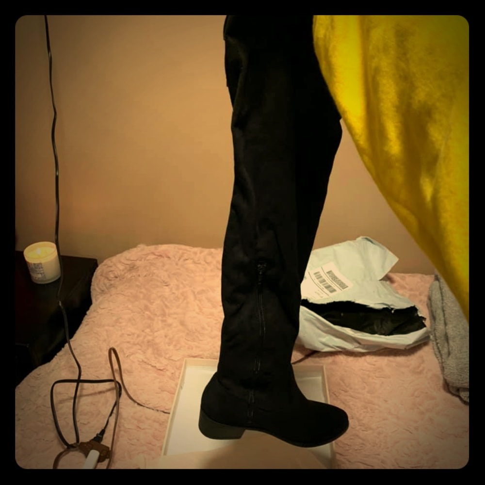 Brand new knee high JustFab Boots